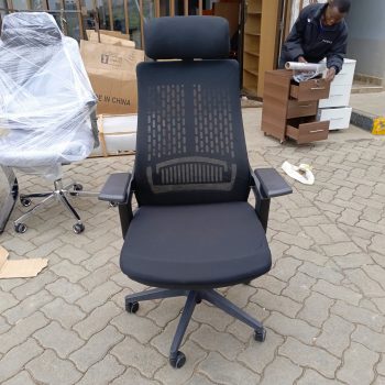 Lama Orthopedic High-Back Seat with ergonomic design and supportive cushioning.